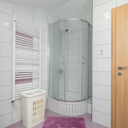 Διαμέρισμα Karlo & Filip *