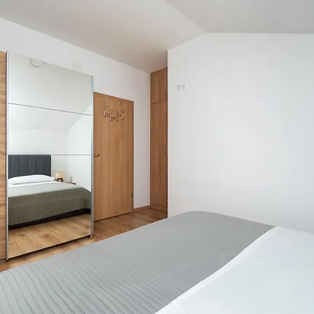 Apartman Karlo & Filip *
