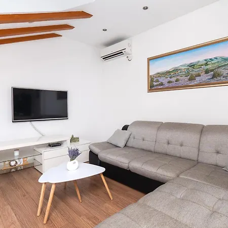 Διαμέρισμα Karlo & Filip *