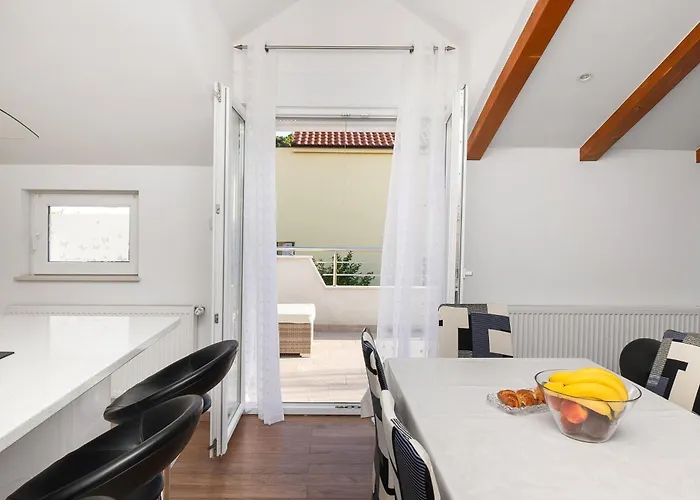 Karlo & Filip Apartament Szybenik